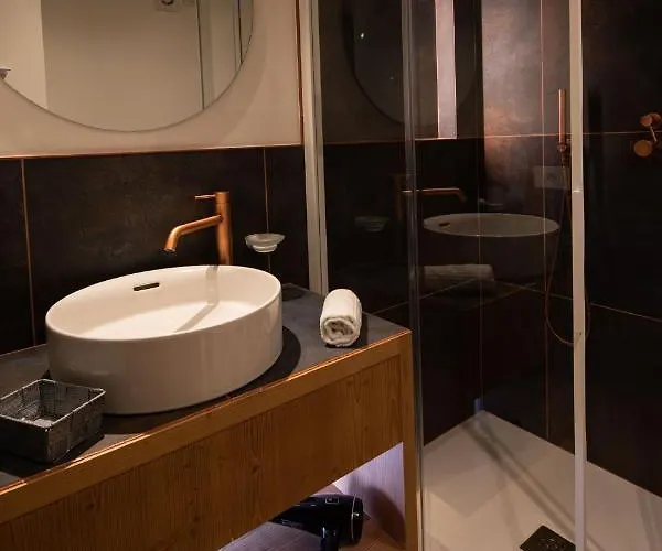 Moon Eco فندق مبيت وإفطار ليفينو